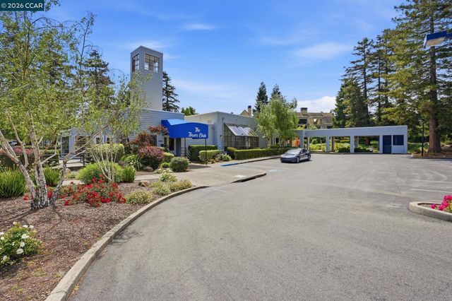 3746 Stoneglen N, Richmond, CA 94806