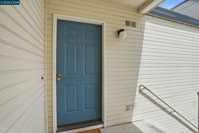 3746 Stoneglen N, Richmond, CA 94806