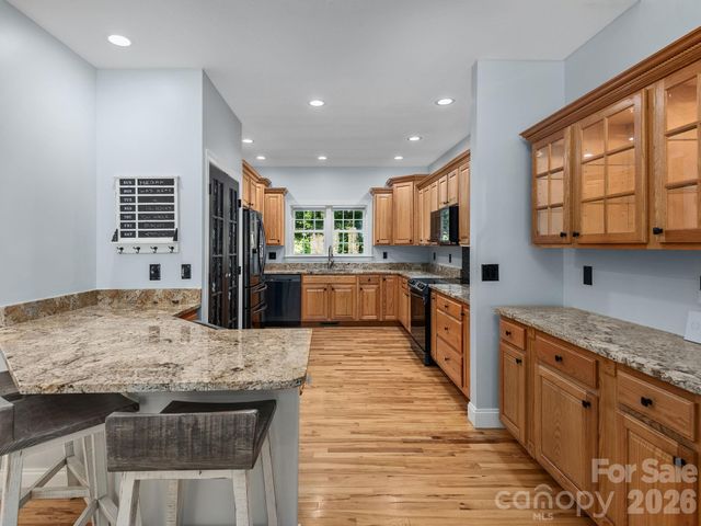 49 Indian Ridge Trail, Hendersonville, NC 28739