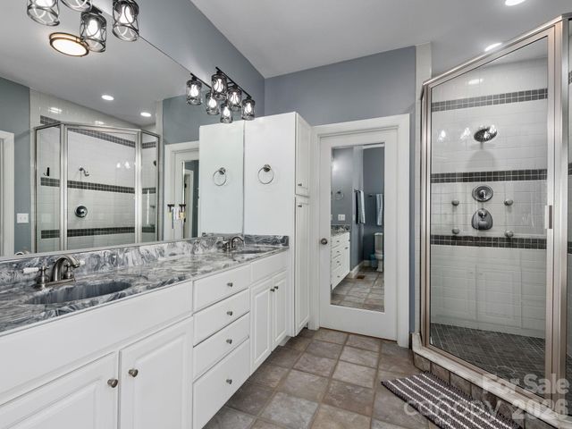 49 Indian Ridge Trail, Hendersonville, NC 28739