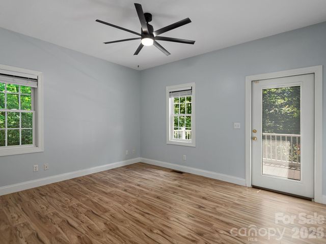 49 Indian Ridge Trail, Hendersonville, NC 28739