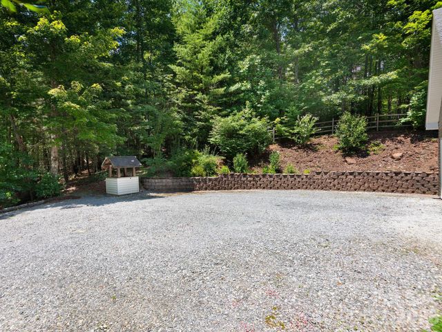 49 Indian Ridge Trail, Hendersonville, NC 28739