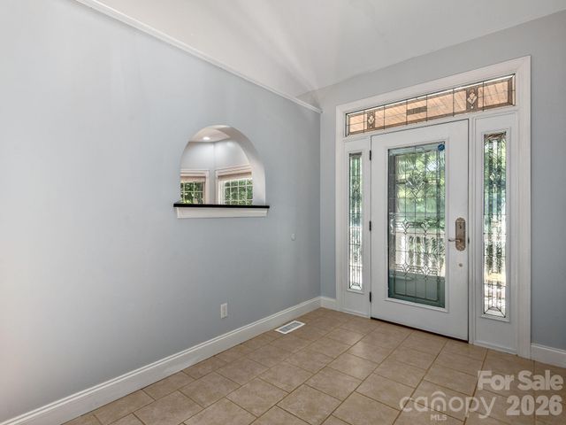 49 Indian Ridge Trail, Hendersonville, NC 28739