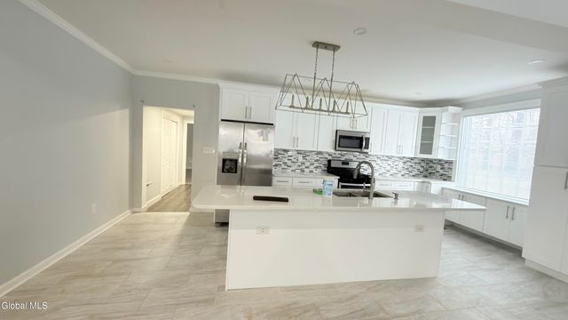 1314 W High Street, Ballston Spa, NY 12020