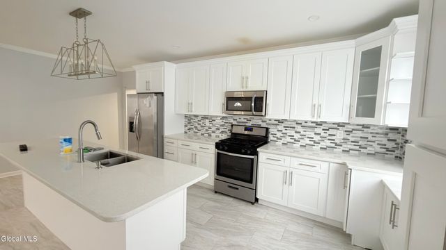 1314 W High Street, Ballston Spa, NY 12020