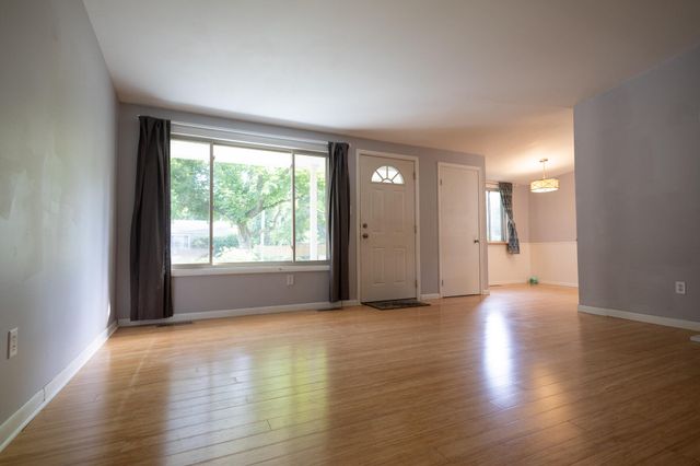 2812 Cumberland Avenue, Ann Arbor, MI 48104