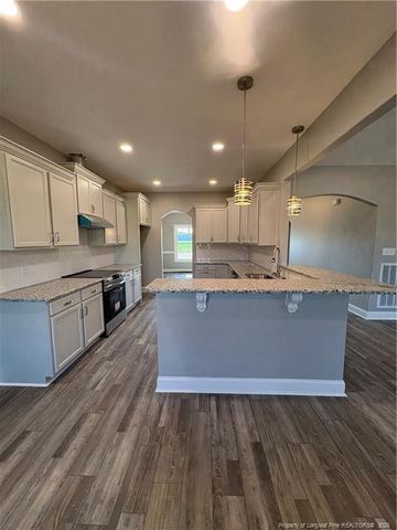 1102 W Carthage Road, Lumberton, NC 28360