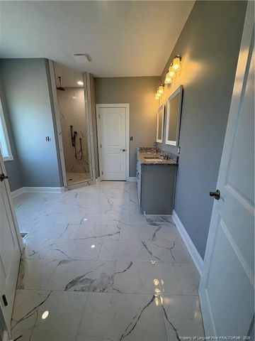1102 W Carthage Road, Lumberton, NC 28360