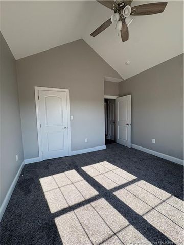 1102 W Carthage Road, Lumberton, NC 28360