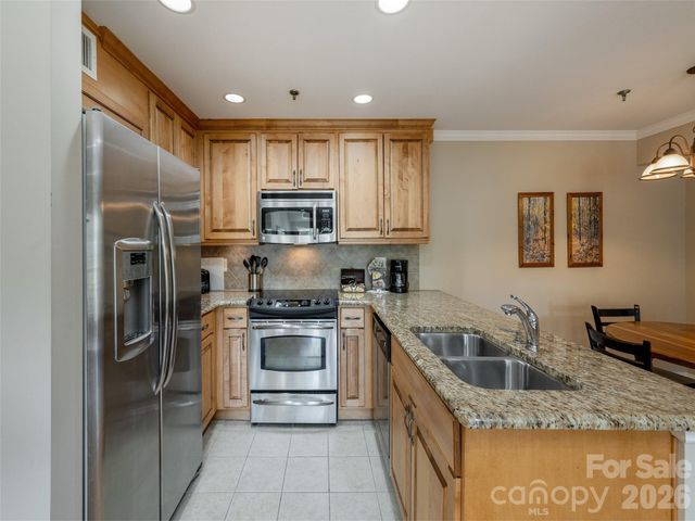 208 Bowling Park Road 208, Asheville, NC 28803