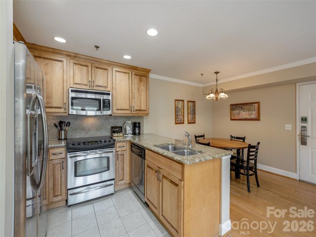 208 Bowling Park Road 208, Asheville, NC 28803