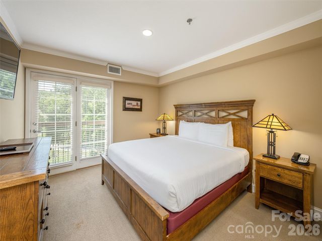 208 Bowling Park Road 208, Asheville, NC 28803