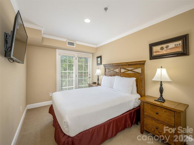 208 Bowling Park Road 208, Asheville, NC 28803