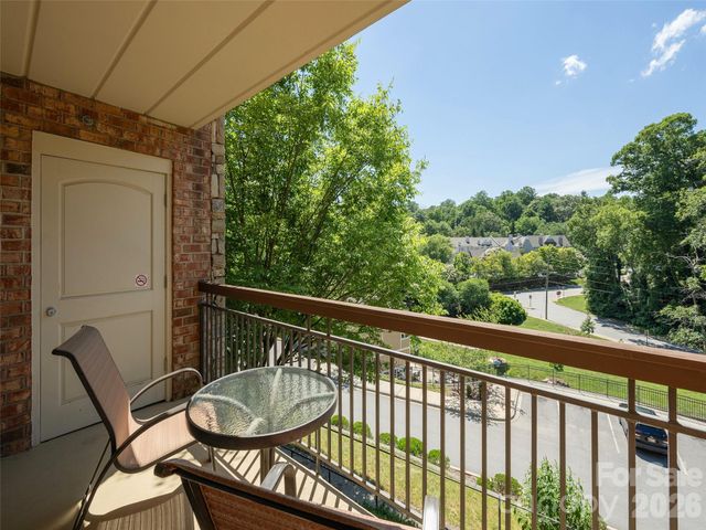 208 Bowling Park Road 208, Asheville, NC 28803