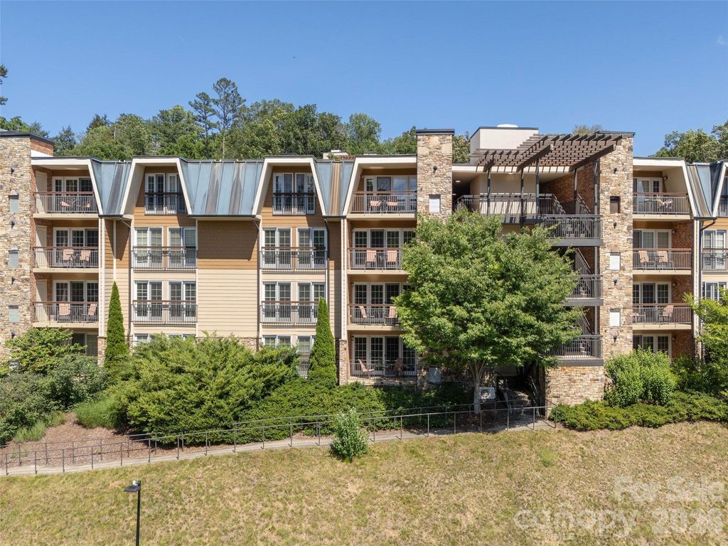208 Bowling Park Road 208, Asheville, NC 28803