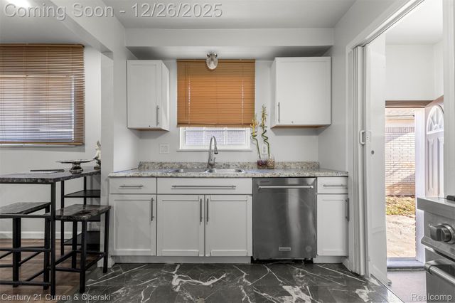 30033 Avondale Street, Inkster, MI 48141