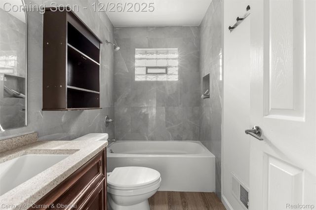 30033 Avondale Street, Inkster, MI 48141