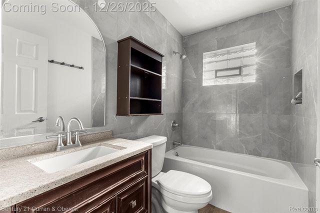 30033 Avondale Street, Inkster, MI 48141