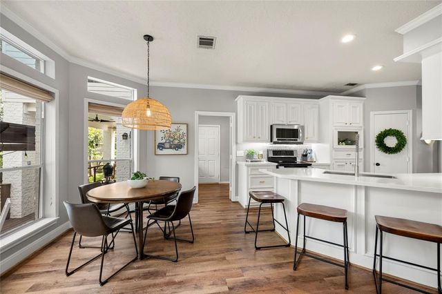7 Claridge Court, Conroe, TX 77304