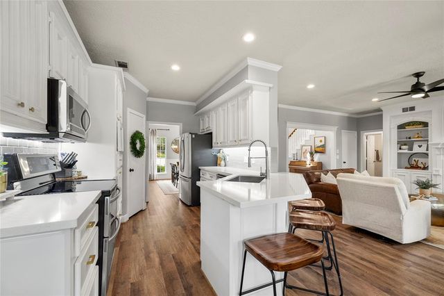 7 Claridge Court, Conroe, TX 77304