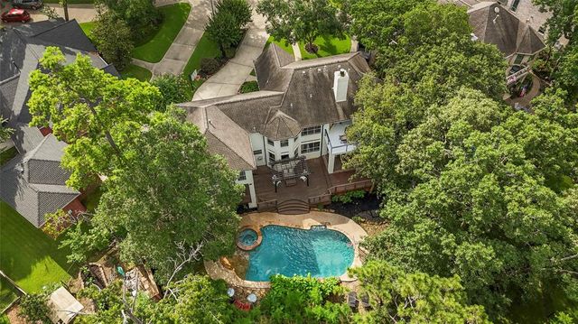 7 Claridge Court, Conroe, TX 77304