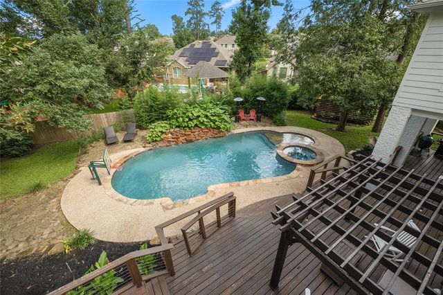 7 Claridge Court, Conroe, TX 77304