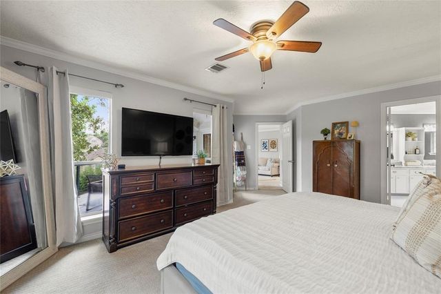 7 Claridge Court, Conroe, TX 77304