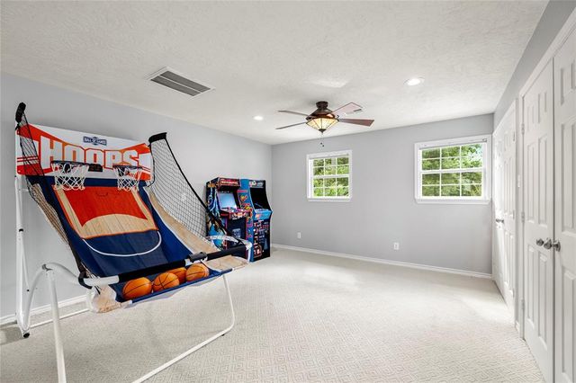 7 Claridge Court, Conroe, TX 77304