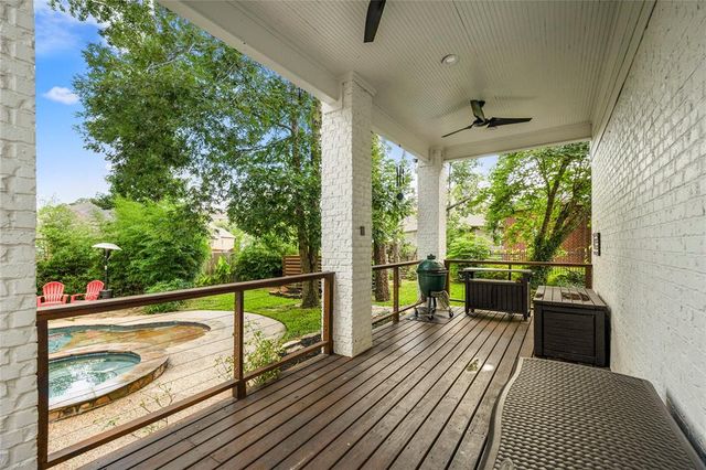 7 Claridge Court, Conroe, TX 77304
