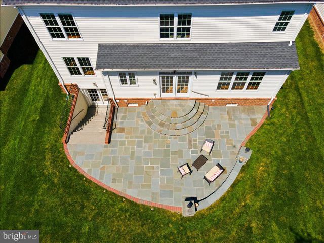 23276 FALLEN HILLS DR, Brambleton, VA 20148