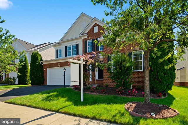 23276 FALLEN HILLS DR, Brambleton, VA 20148