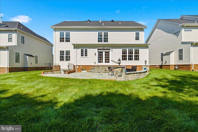 23276 FALLEN HILLS DR, Brambleton, VA 20148