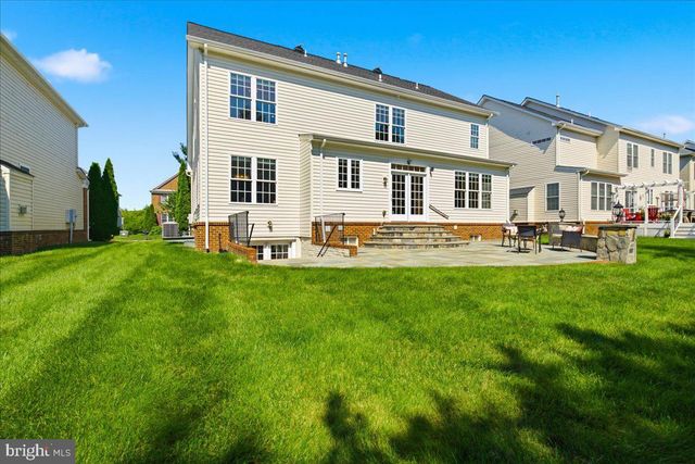 23276 FALLEN HILLS DR, Brambleton, VA 20148