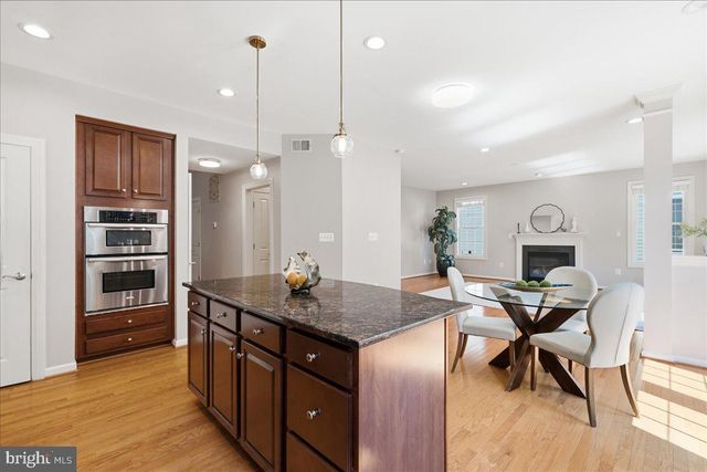 23276 FALLEN HILLS DR, Brambleton, VA 20148