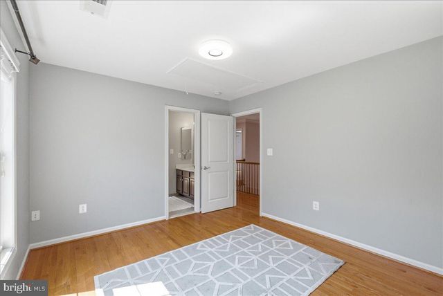 23276 FALLEN HILLS DR, Brambleton, VA 20148