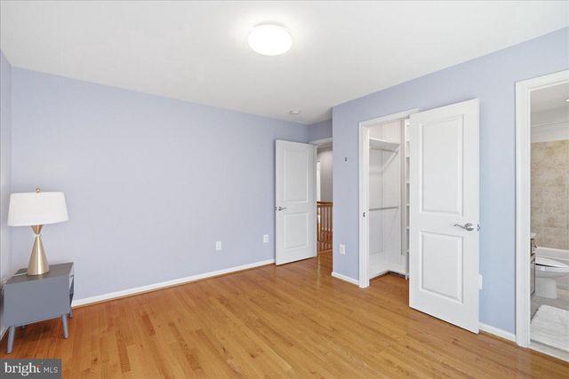 23276 FALLEN HILLS DR, Brambleton, VA 20148