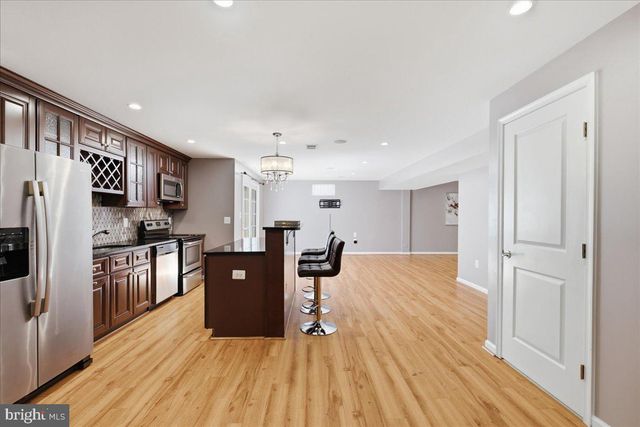 23276 FALLEN HILLS DR, Brambleton, VA 20148