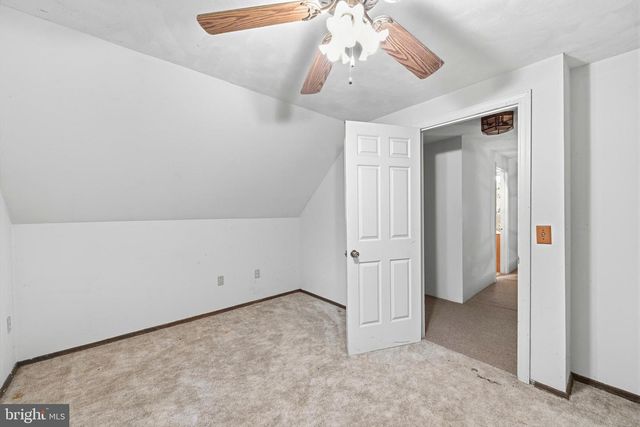 275 HOFFMAN RD, Gettysburg, PA 17325