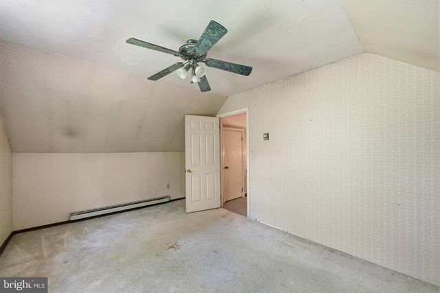 275 HOFFMAN RD, Gettysburg, PA 17325