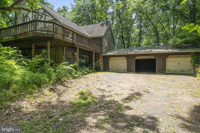 275 HOFFMAN RD, Gettysburg, PA 17325
