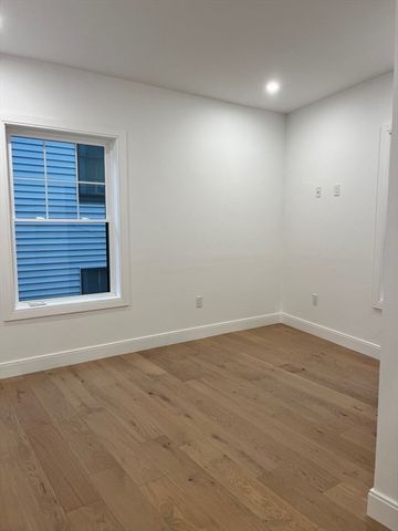 10 Rockland St. 2, Boston, MA 02119