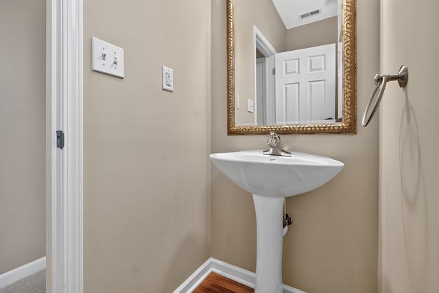 2517 Denburn Court, Lexington, KY 40511