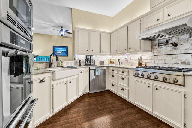 145 Idlewilde Drive, Onalaska, TX 77360