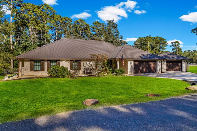 145 Idlewilde Drive, Onalaska, TX 77360
