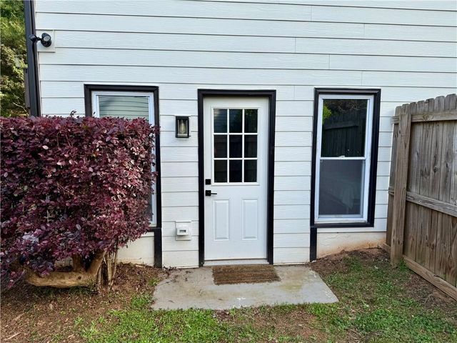 1500 McAdoo Drive SW, Marietta, GA 30064