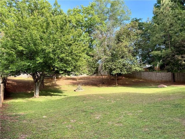 1500 McAdoo Drive SW, Marietta, GA 30064