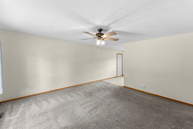 4233 Warren Street, Davenport, IA 52806