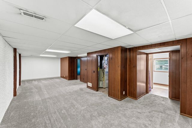 4233 Warren Street, Davenport, IA 52806