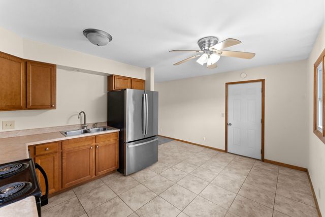 4233 Warren Street, Davenport, IA 52806