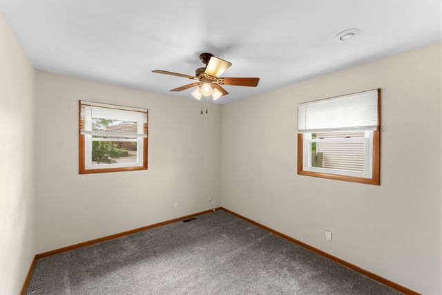 4233 Warren Street, Davenport, IA 52806